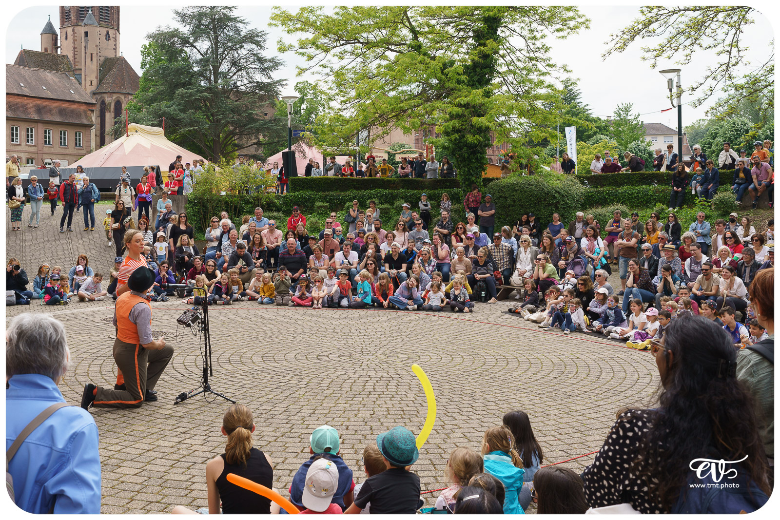 STORIES IN THE CITY (LES DUDES)